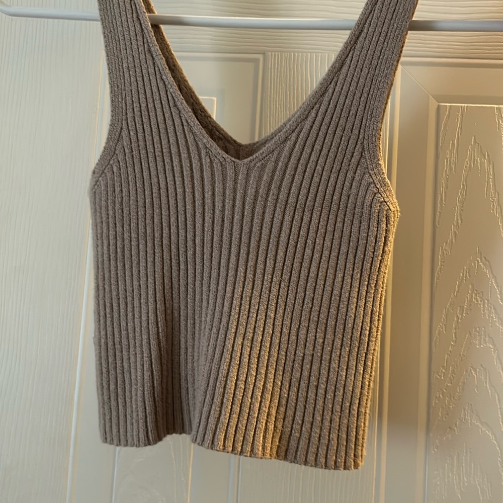 tan tank!